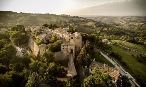 Castello di Montegridolfo vista dall'alto