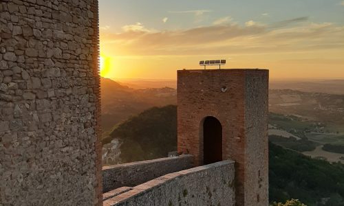 Mura della Rocca di Montefiore Conca