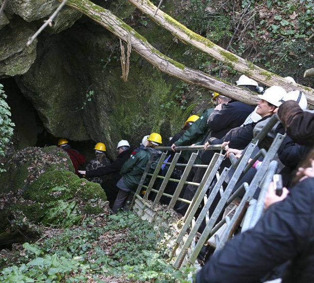 Ingresso alle Grotte di Onferno