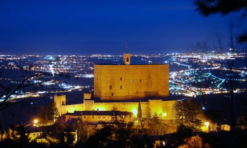 La Rocca di Montefiore Conca - vista notturna